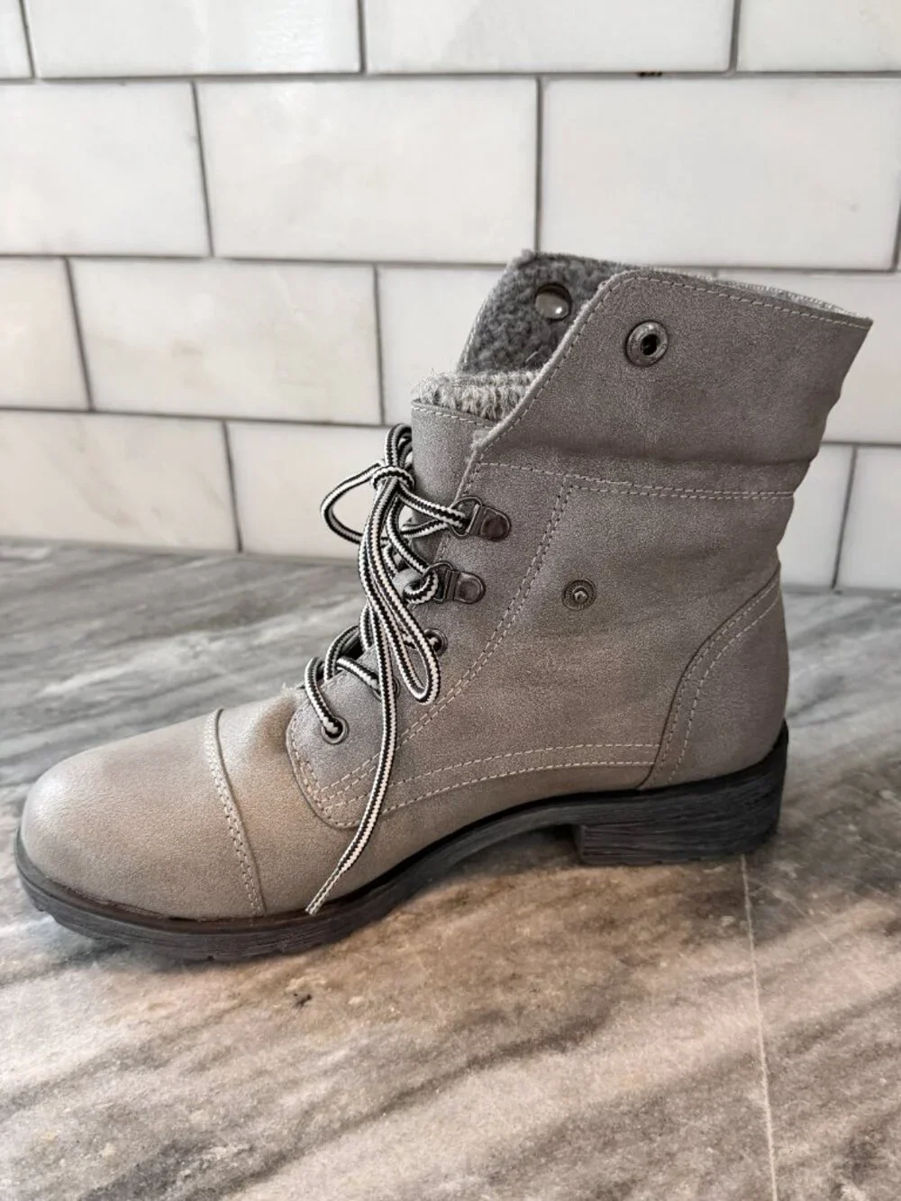 White Mountain Sandro Grey Lace Up Ankle Boots Sweater Cuff 7.5